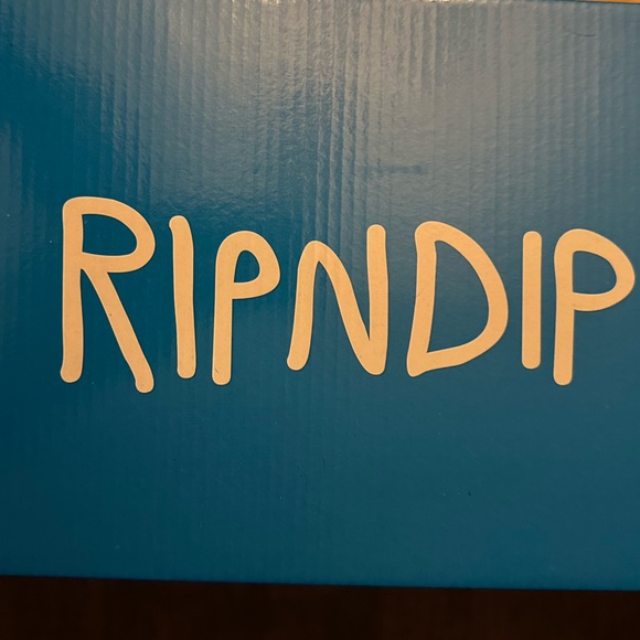 Brand new men’s size 10, rip and dip high top shoes - Picture 6 of 7